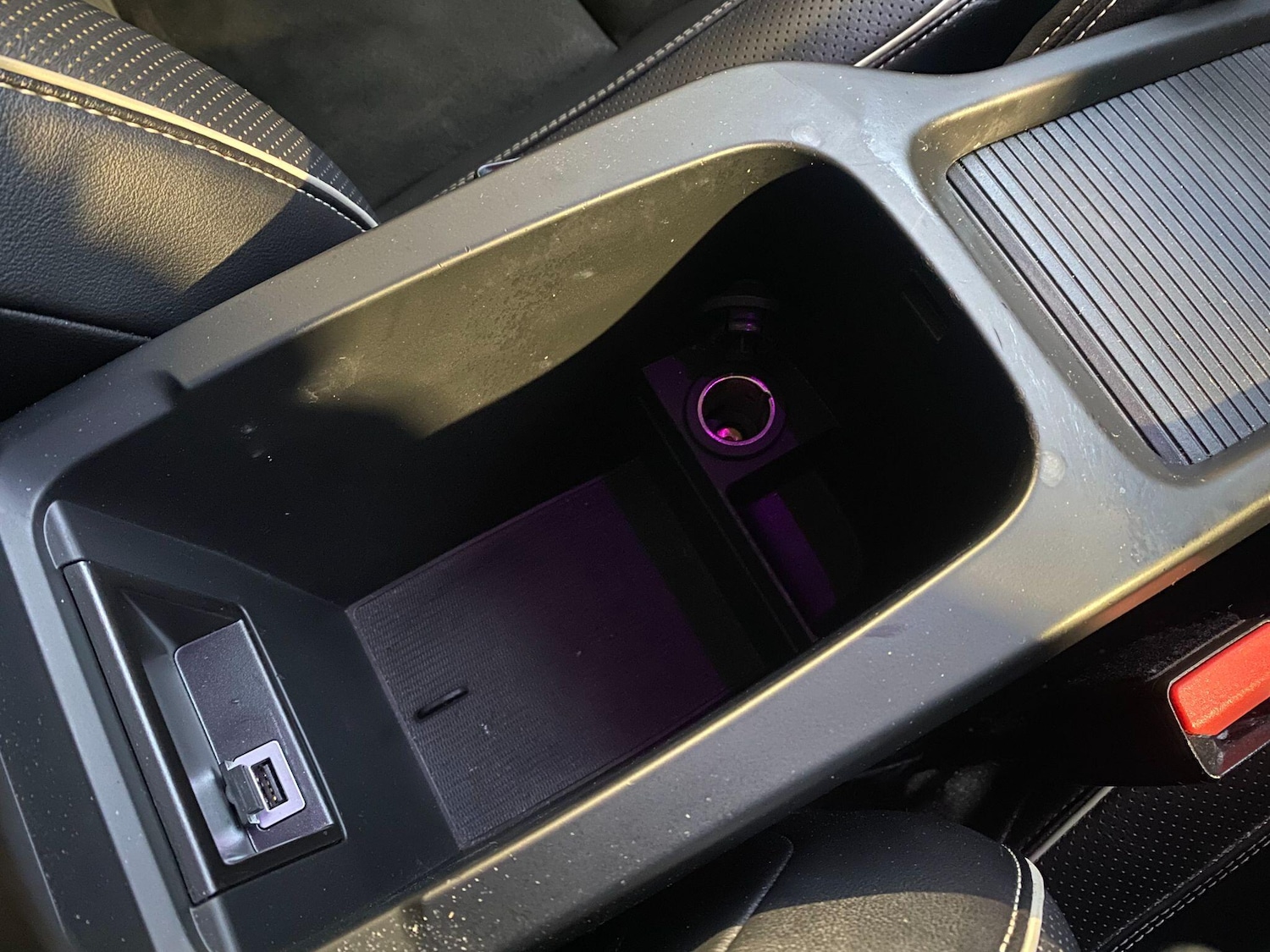 Used Volvo V40 2016 for sale - 77203775: Photo 35