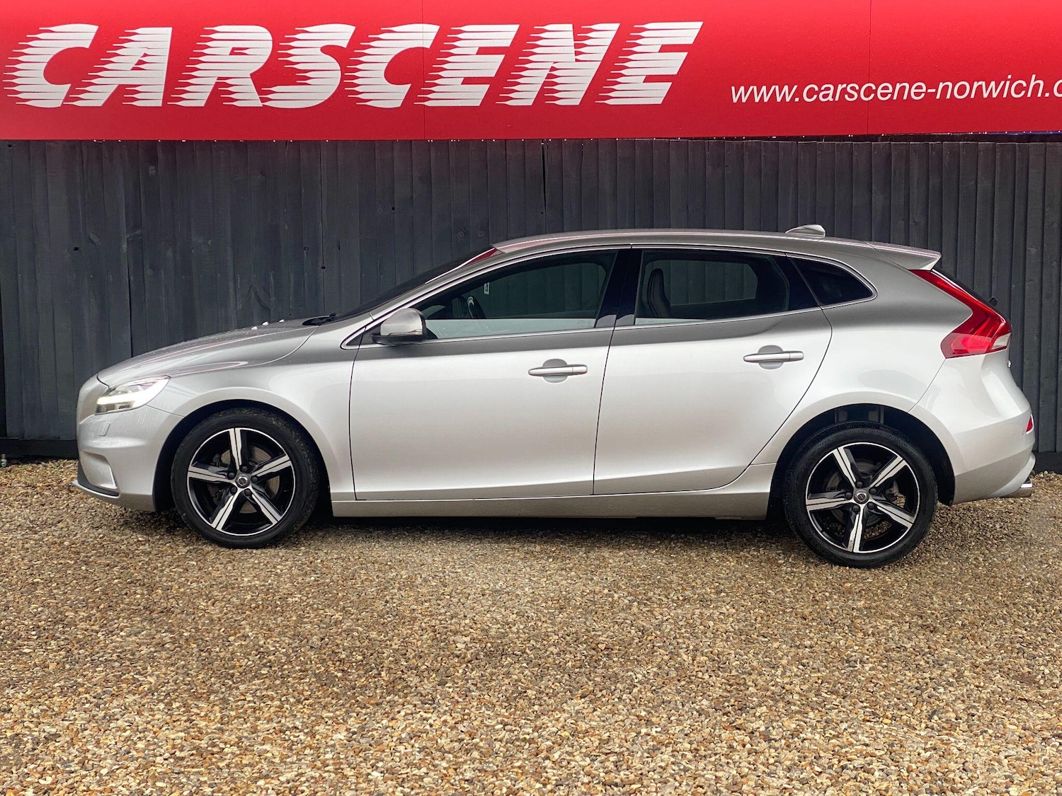 Used Volvo V40 2016 for sale - 77203775: Photo 7