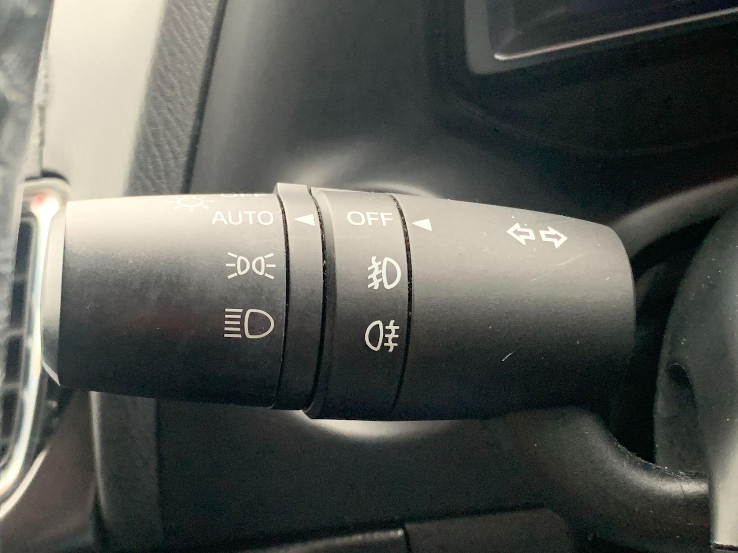 Used Mazda Mazda3 2017 for sale - 76307770: Photo 41