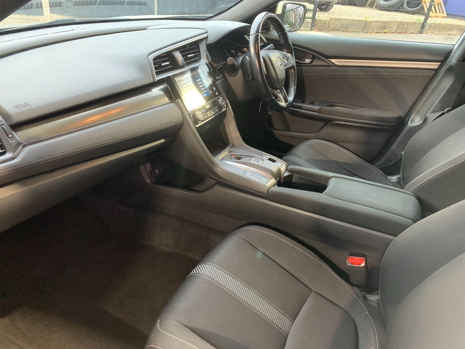 Used Honda Civic 2019 for sale - 76152783: Photo 40