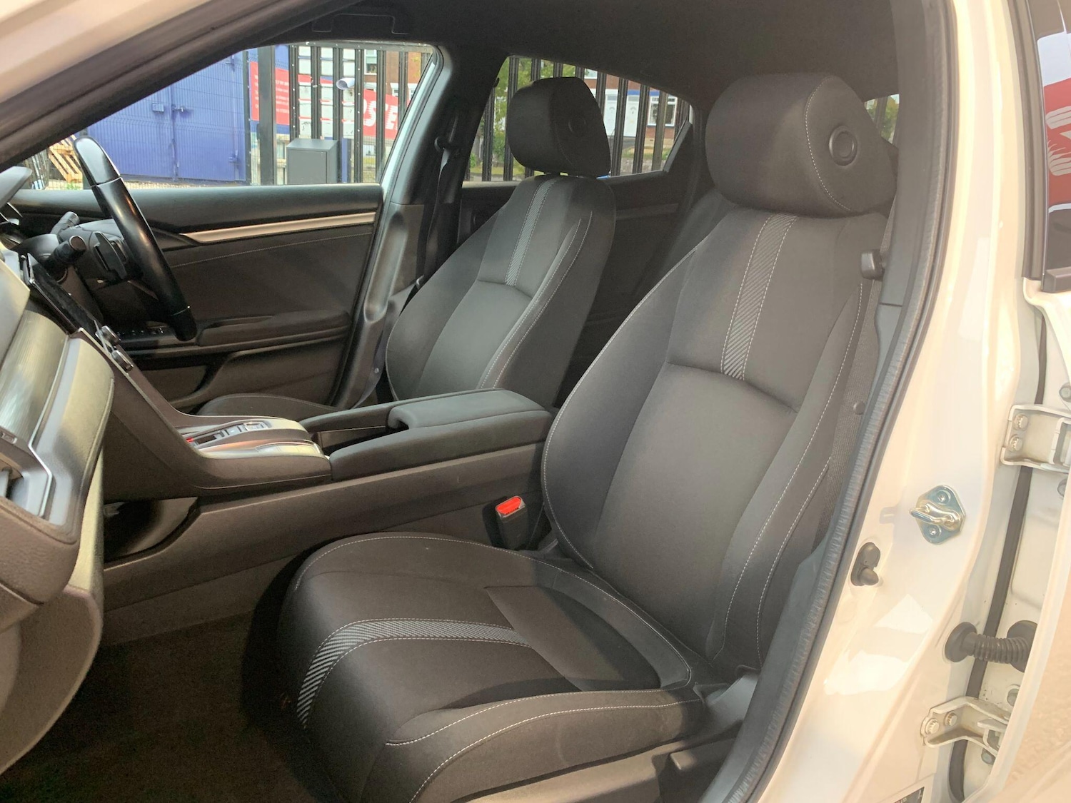 Used Honda Civic 2019 for sale - 76152783: Photo 41