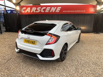 Used Honda Civic 2019 for sale - 76152783: Photo