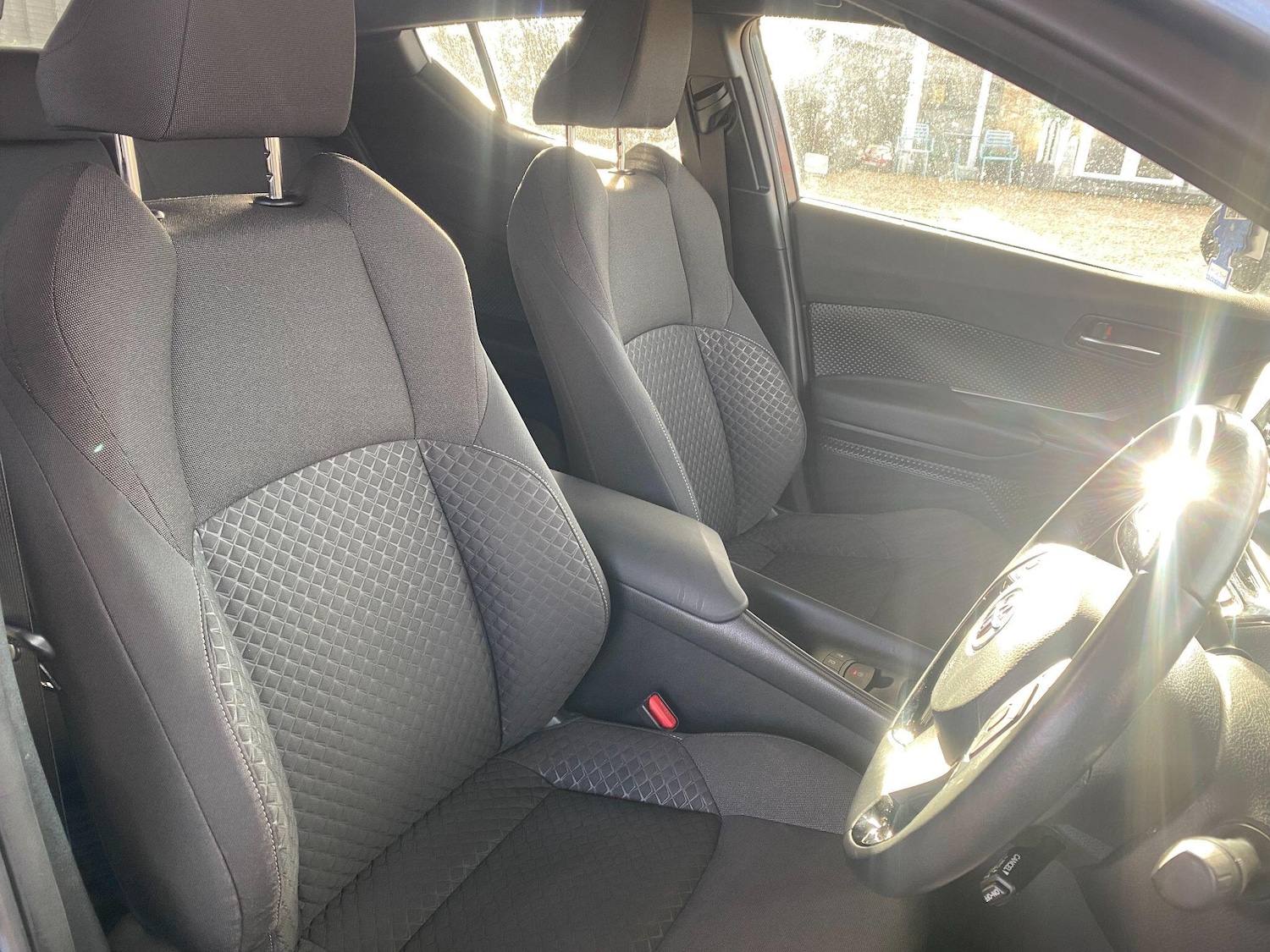 Used Toyota C-HR 2021 for sale - 77021212: Photo 19