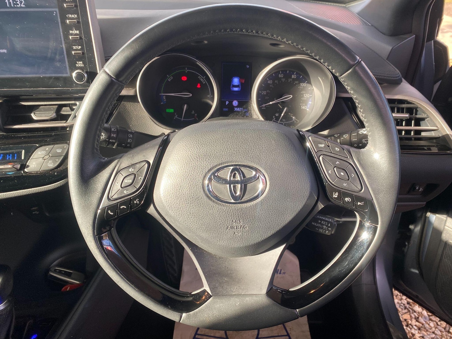 Used Toyota C-HR 2021 for sale - 77021212: Photo 25