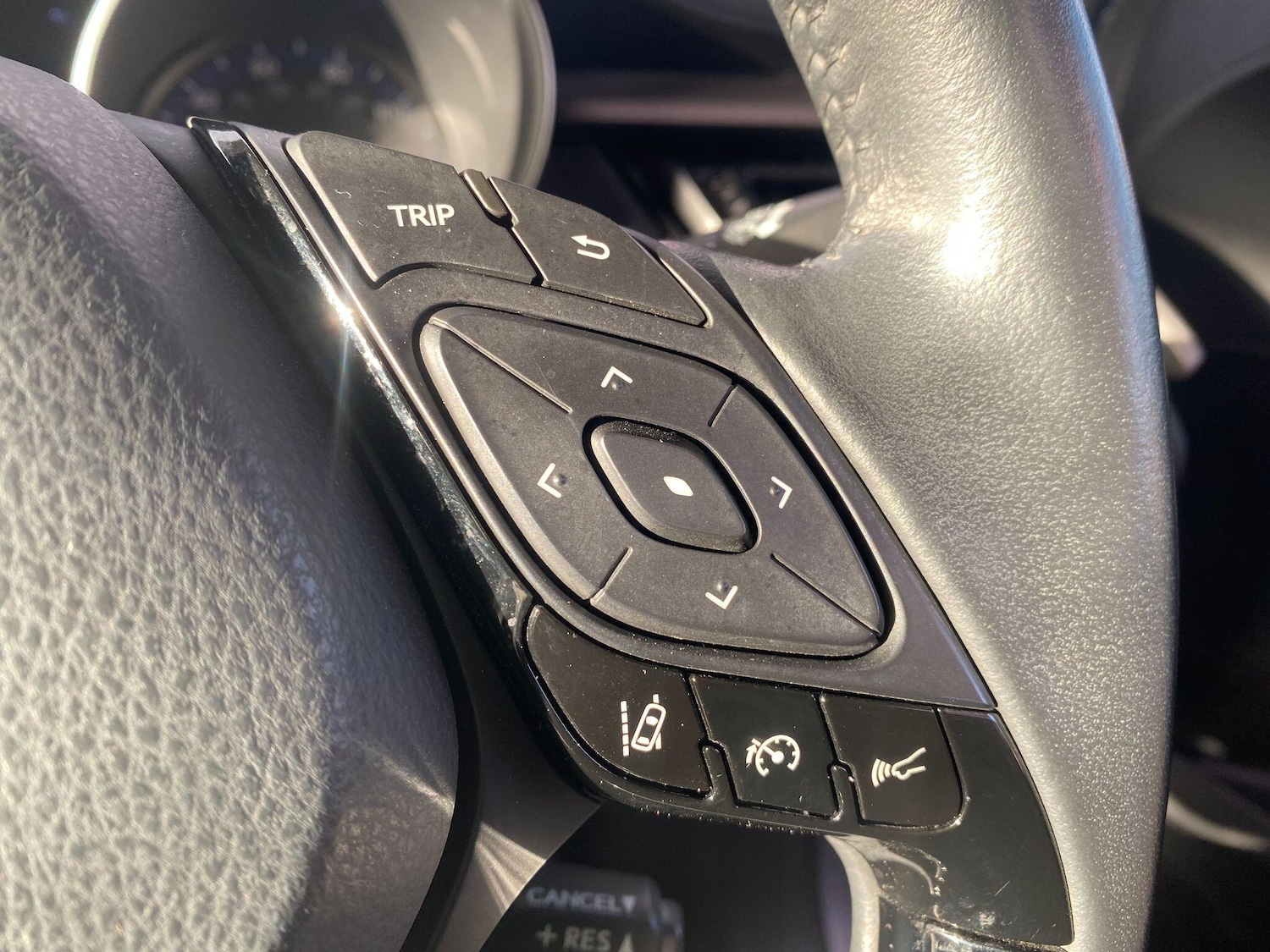 Used Toyota C-HR 2021 for sale - 77021212: Photo 36