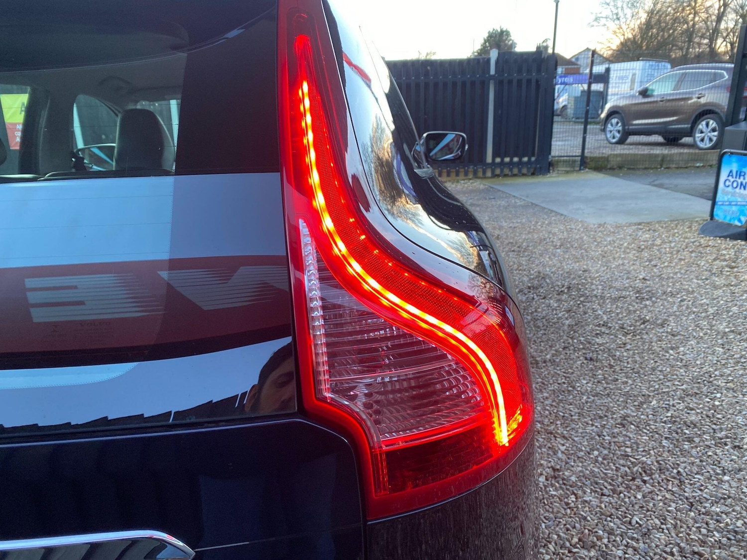 Used Volvo XC60 2015 for sale - 77549576: Photo 17