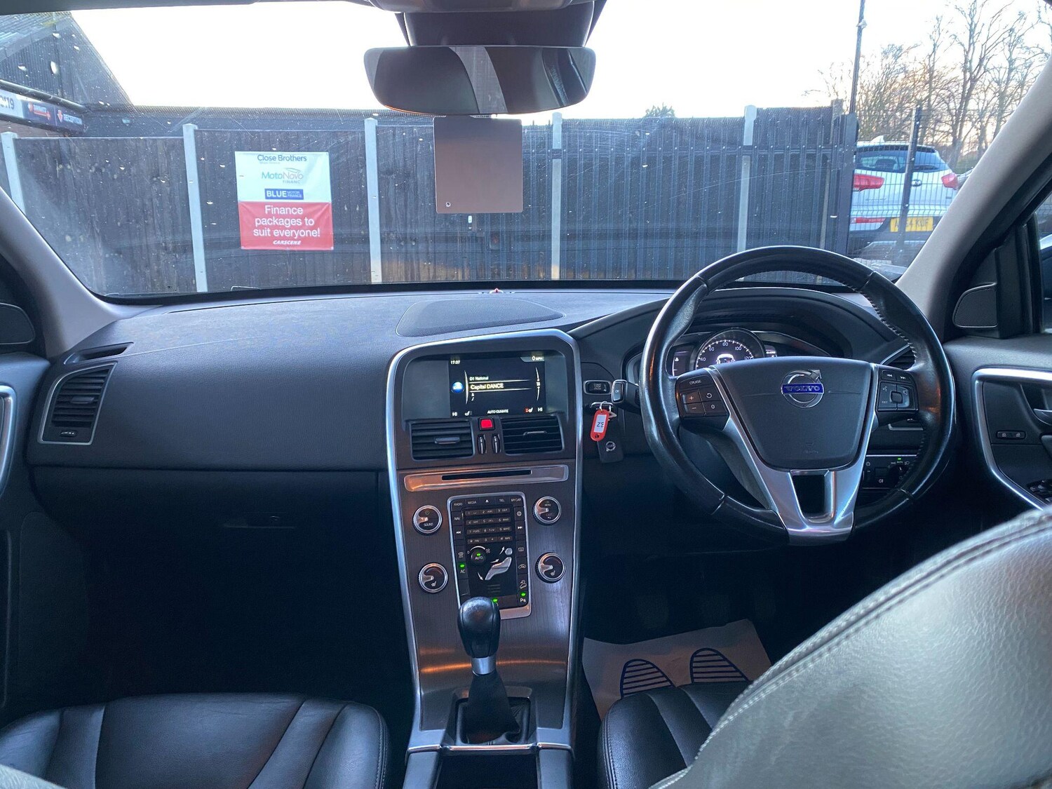 Used Volvo XC60 2015 for sale - 77549576: Photo 25