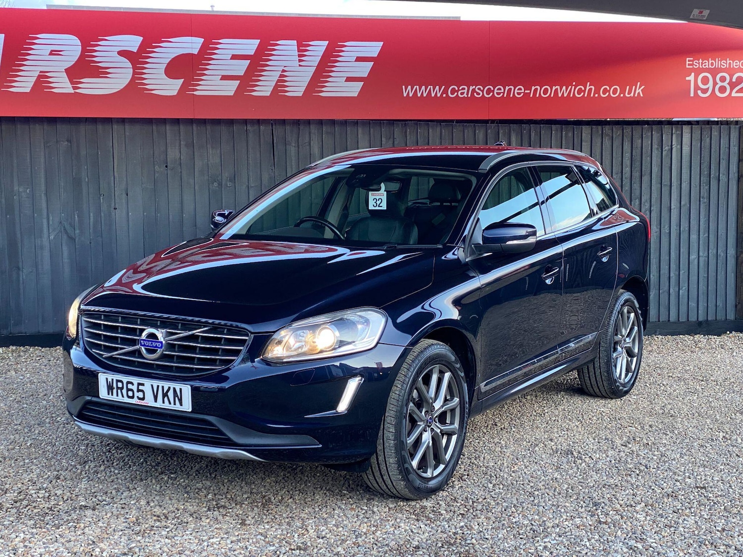 Used Volvo XC60 2015 for sale - 77549576: Photo 8