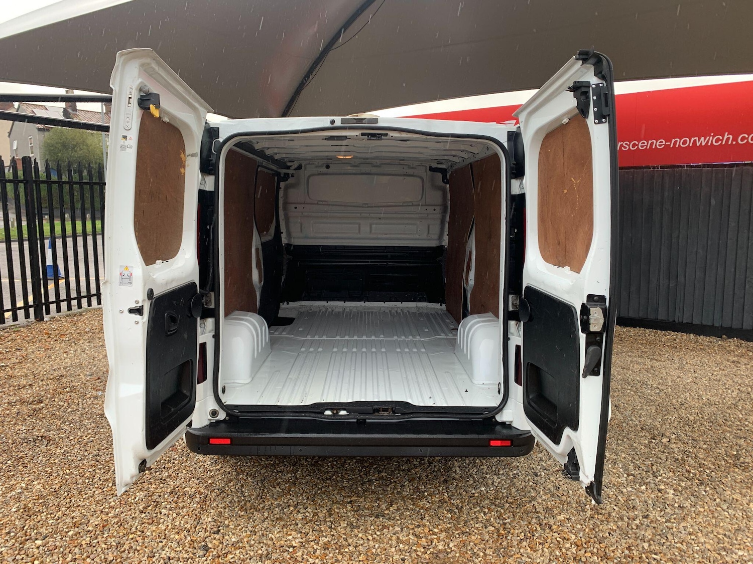 Used Vauxhall Vivaro 2018 for sale - 76306251: Photo 13