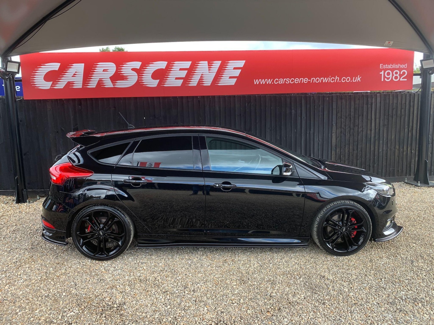 Used Ford Focus 2017 for sale - 76043216: Photo 3