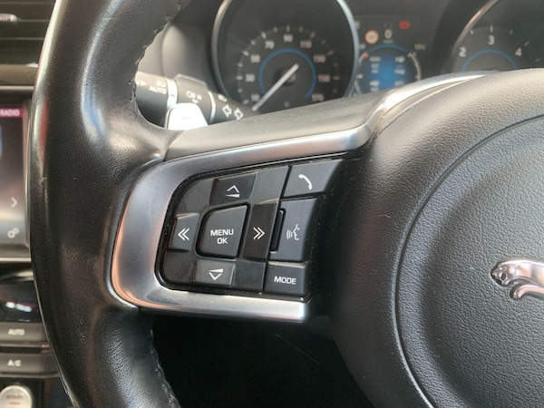 Used Jaguar XE 2017 for sale - 76240009: Photo 20