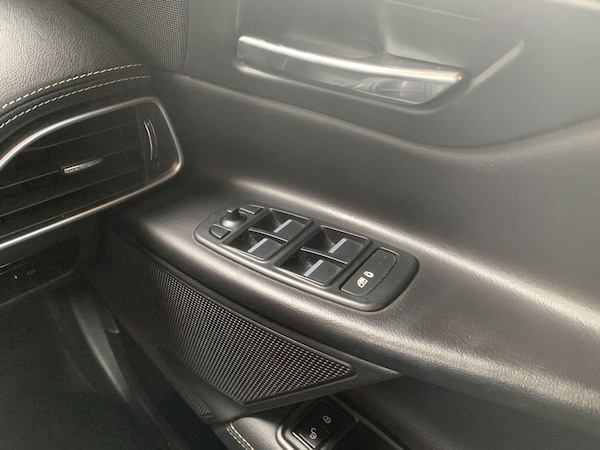 Used Jaguar XE 2017 for sale - 76240009: Photo 25