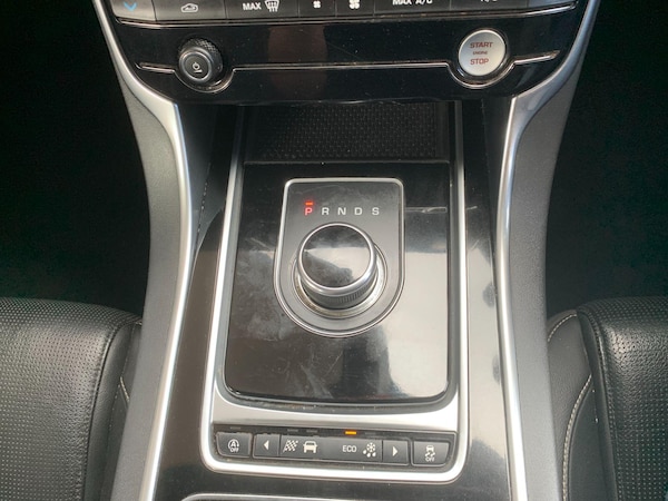 Used Jaguar XE 2017 for sale - 76240009: Photo 31