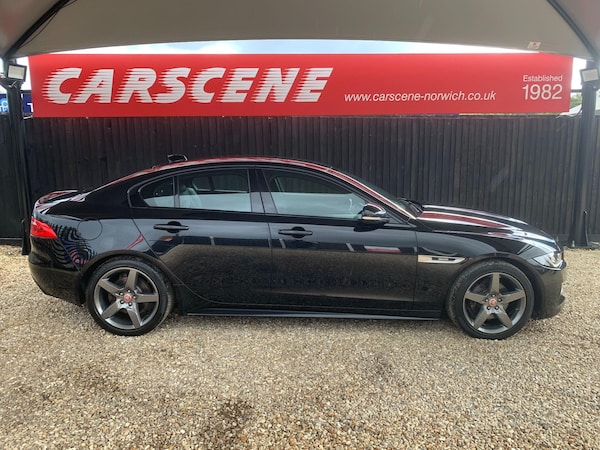 Used Jaguar XE 2017 for sale - 76240009: Photo 3