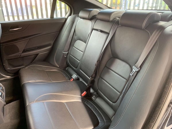 Used Jaguar XE 2017 for sale - 76240009: Photo 40