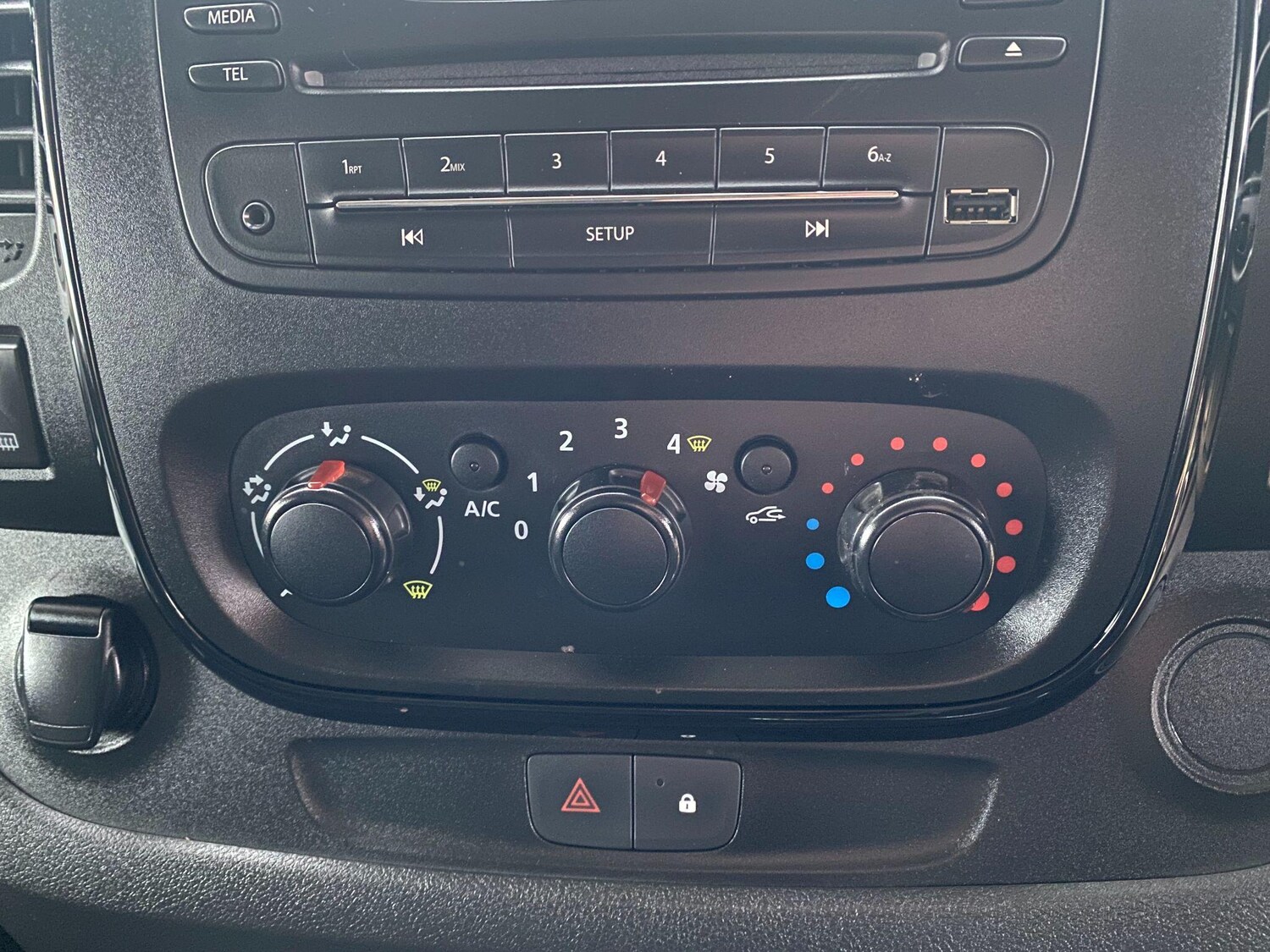 Used Vauxhall Vivaro 2019 for sale - 77377384: Photo 22