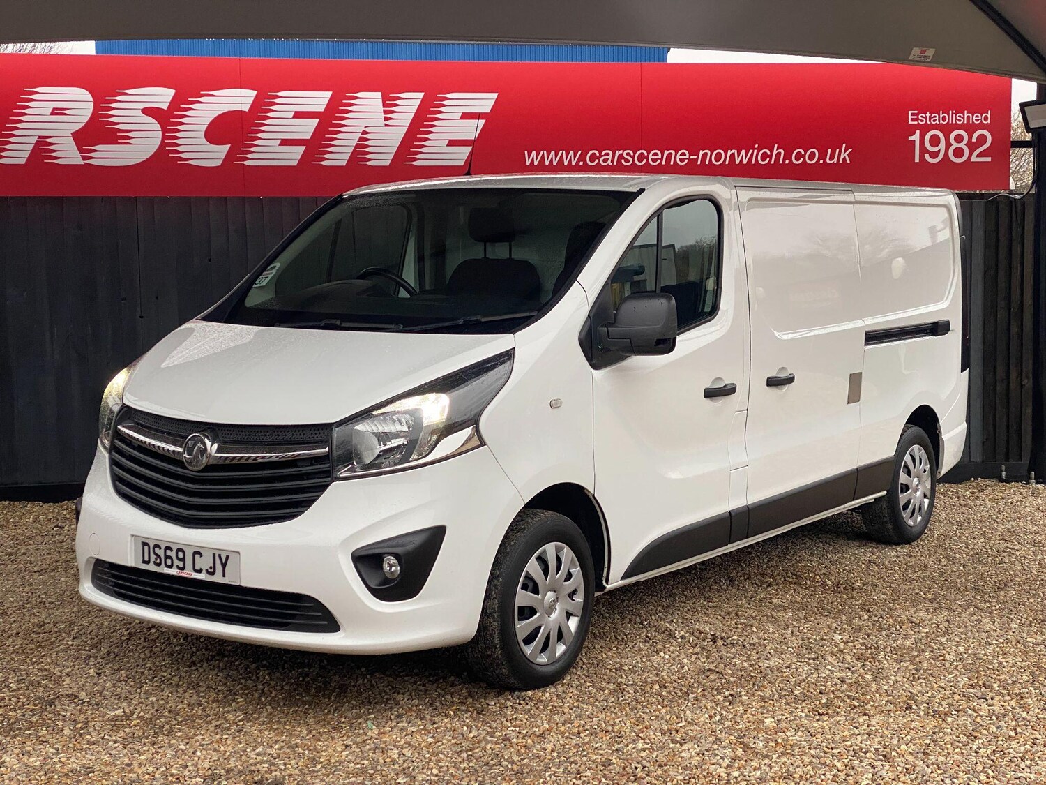 Used Vauxhall Vivaro 2019 for sale - 77377384: Photo 8