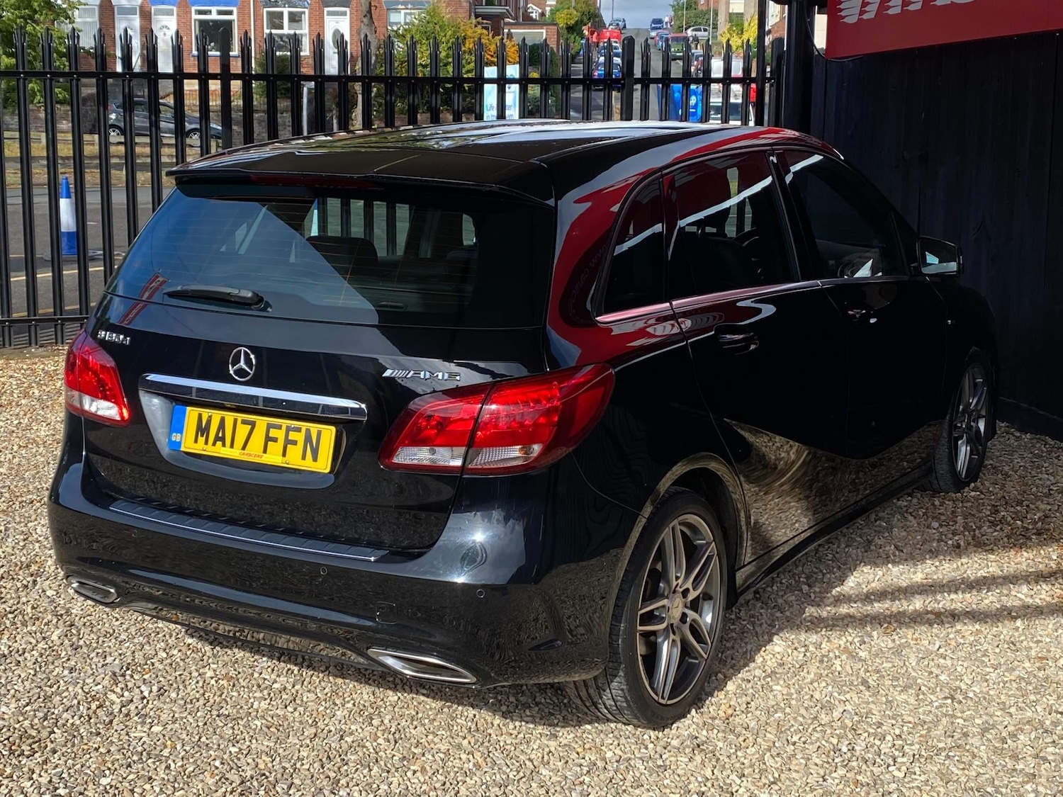 Used Mercedes-Benz B Class 2017 for sale - 76765951: Photo 3