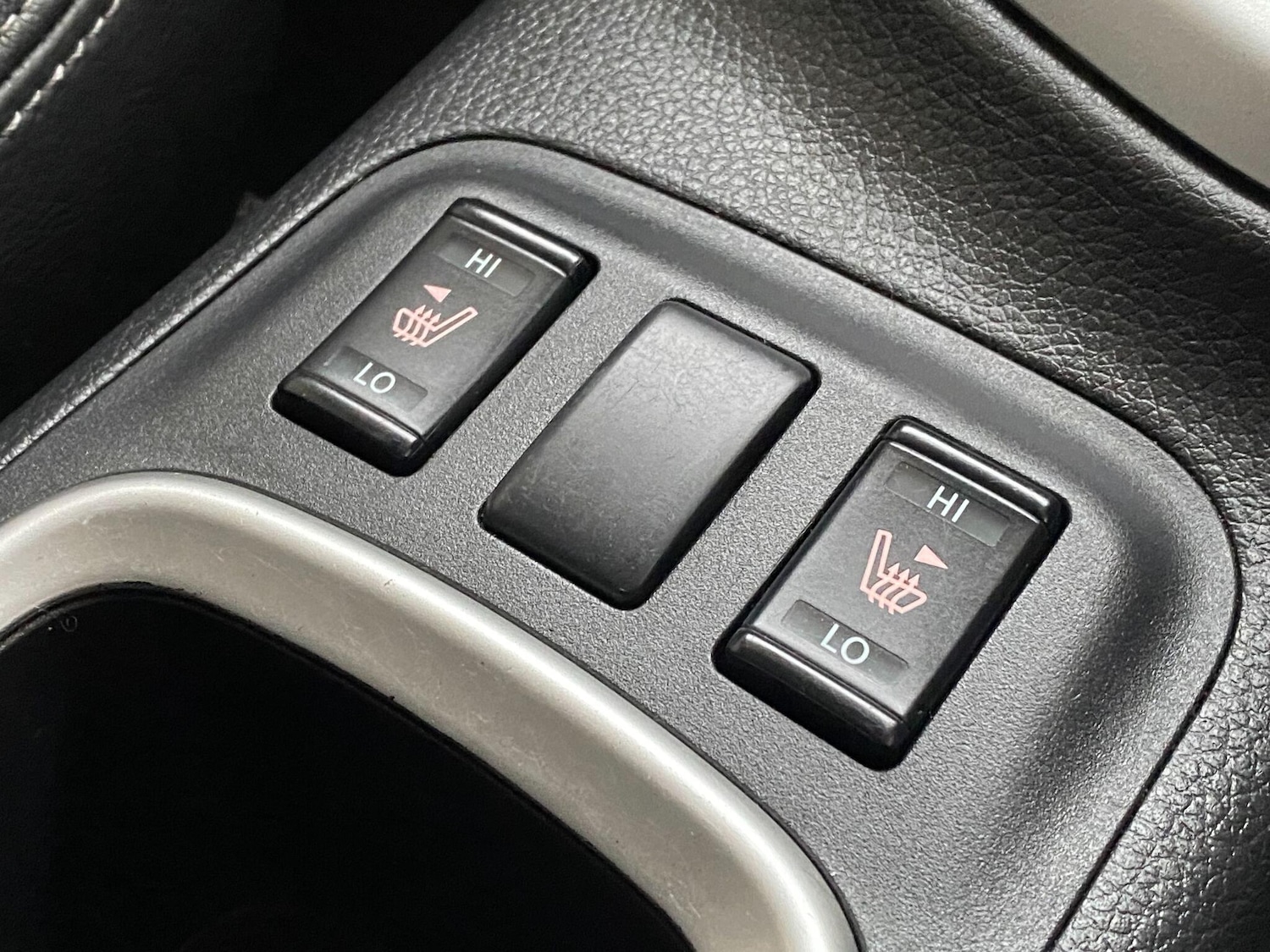 Used Nissan Navara 2019 for sale - 77049867: Photo 28