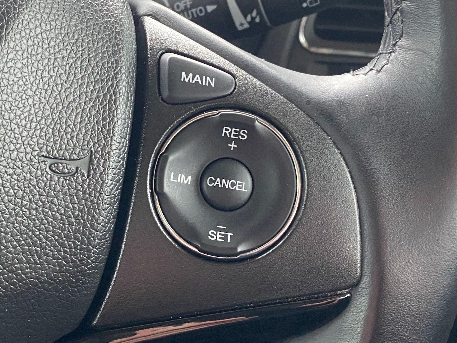 Used Honda HR-V 2017 for sale - 76108918: Photo 41