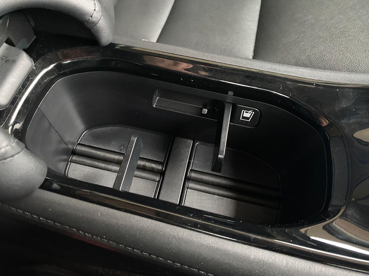 Used Honda HR-V 2017 for sale - 76108918: Photo 51