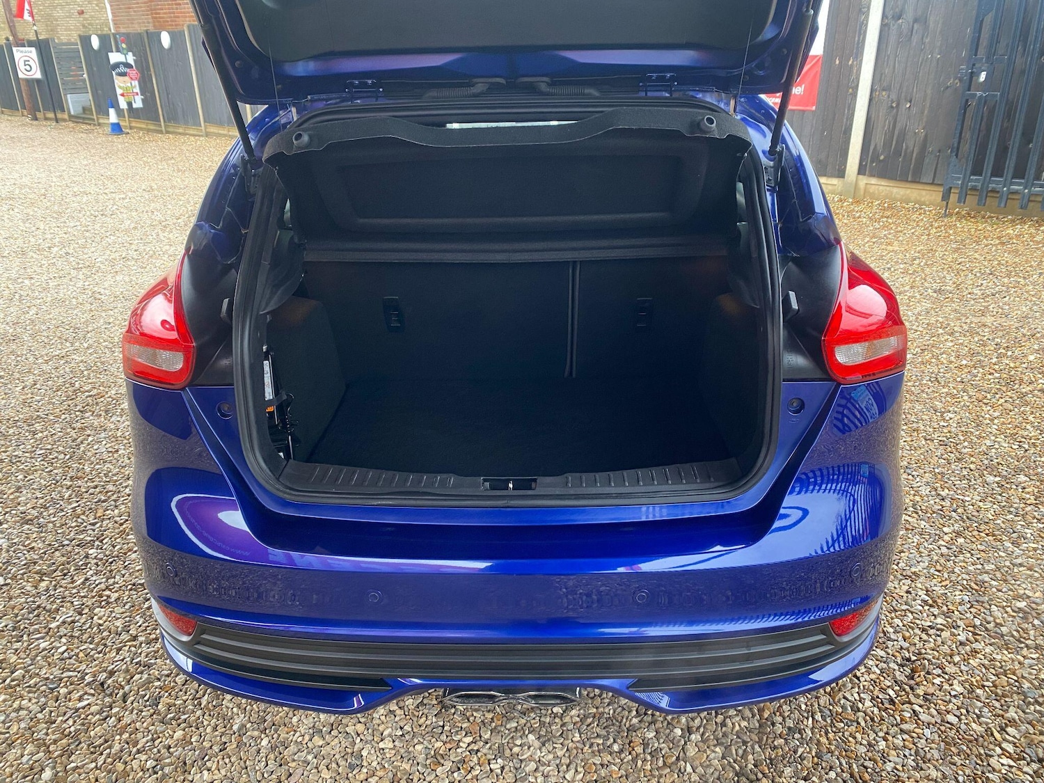 Used Ford Focus 2015 for sale - 76702431: Photo 13