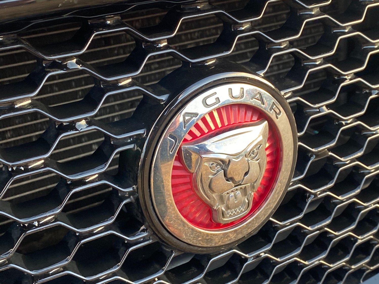 Used Jaguar XE 2017 for sale - 77203455: Photo 11