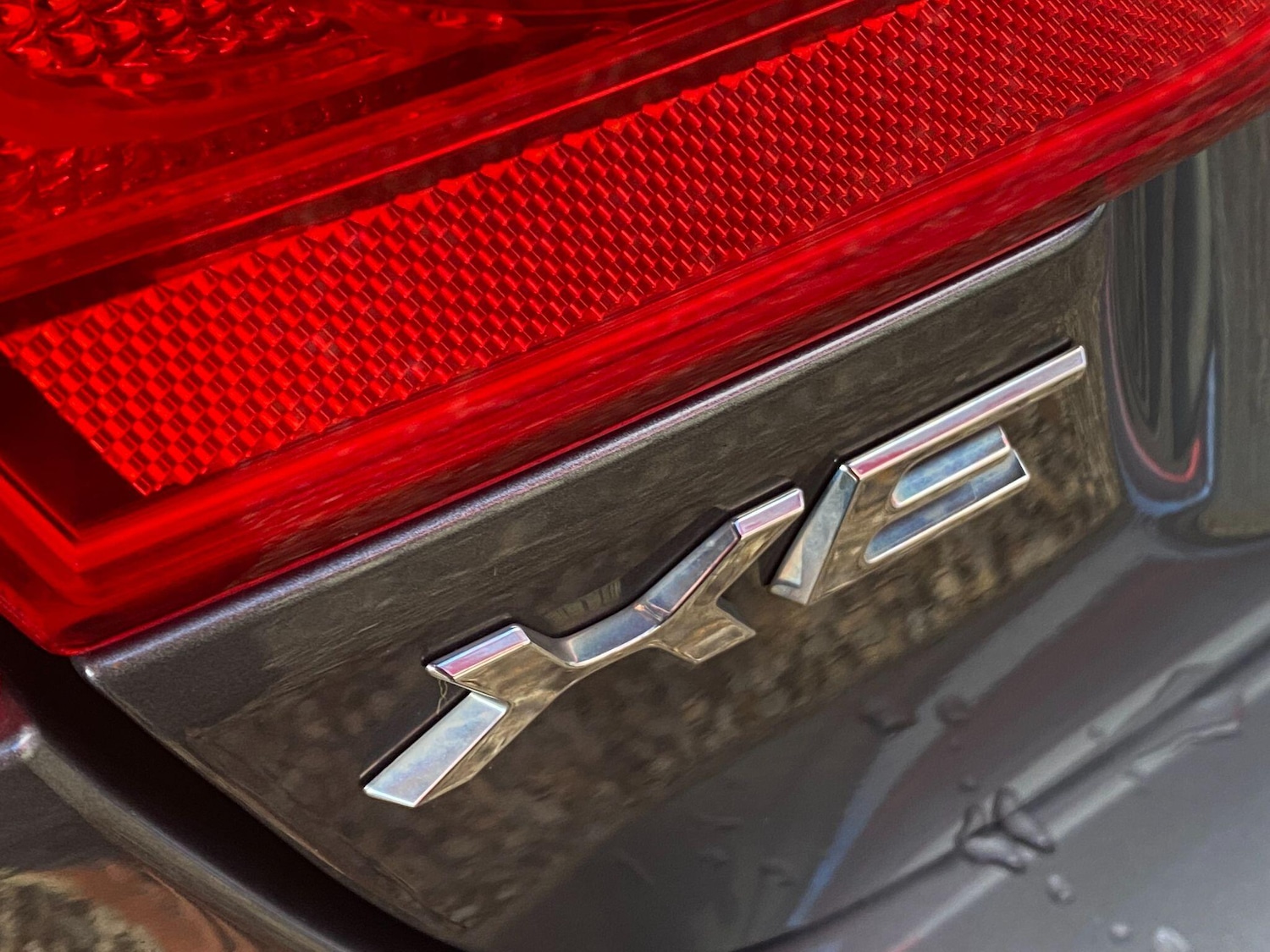 Used Jaguar XE 2017 for sale - 77203455: Photo 19