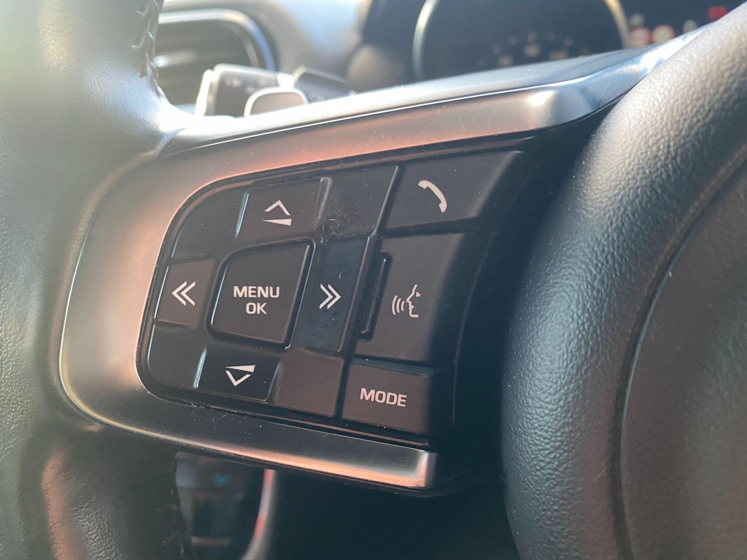 Used Jaguar XE 2017 for sale - 77203455: Photo 27