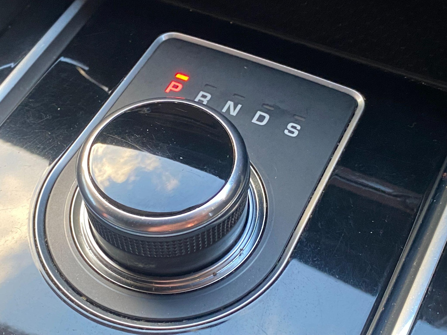 Used Jaguar XE 2017 for sale - 77203455: Photo 41