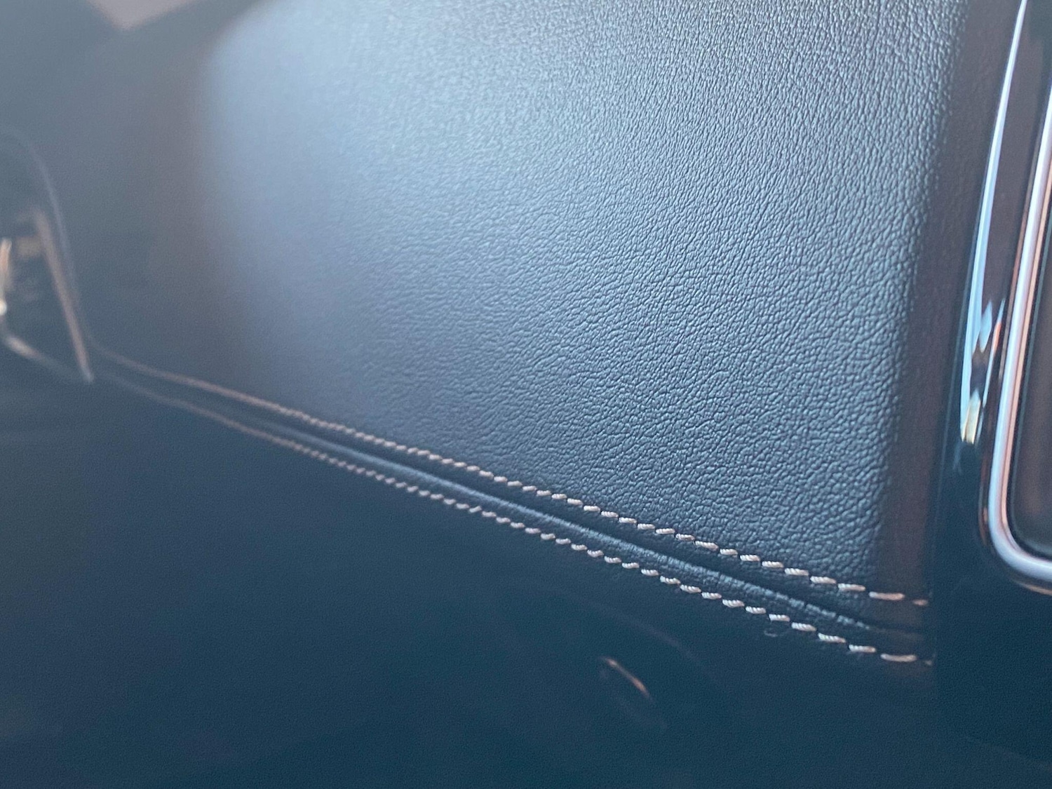 Used Jaguar XE 2017 for sale - 77203455: Photo 47