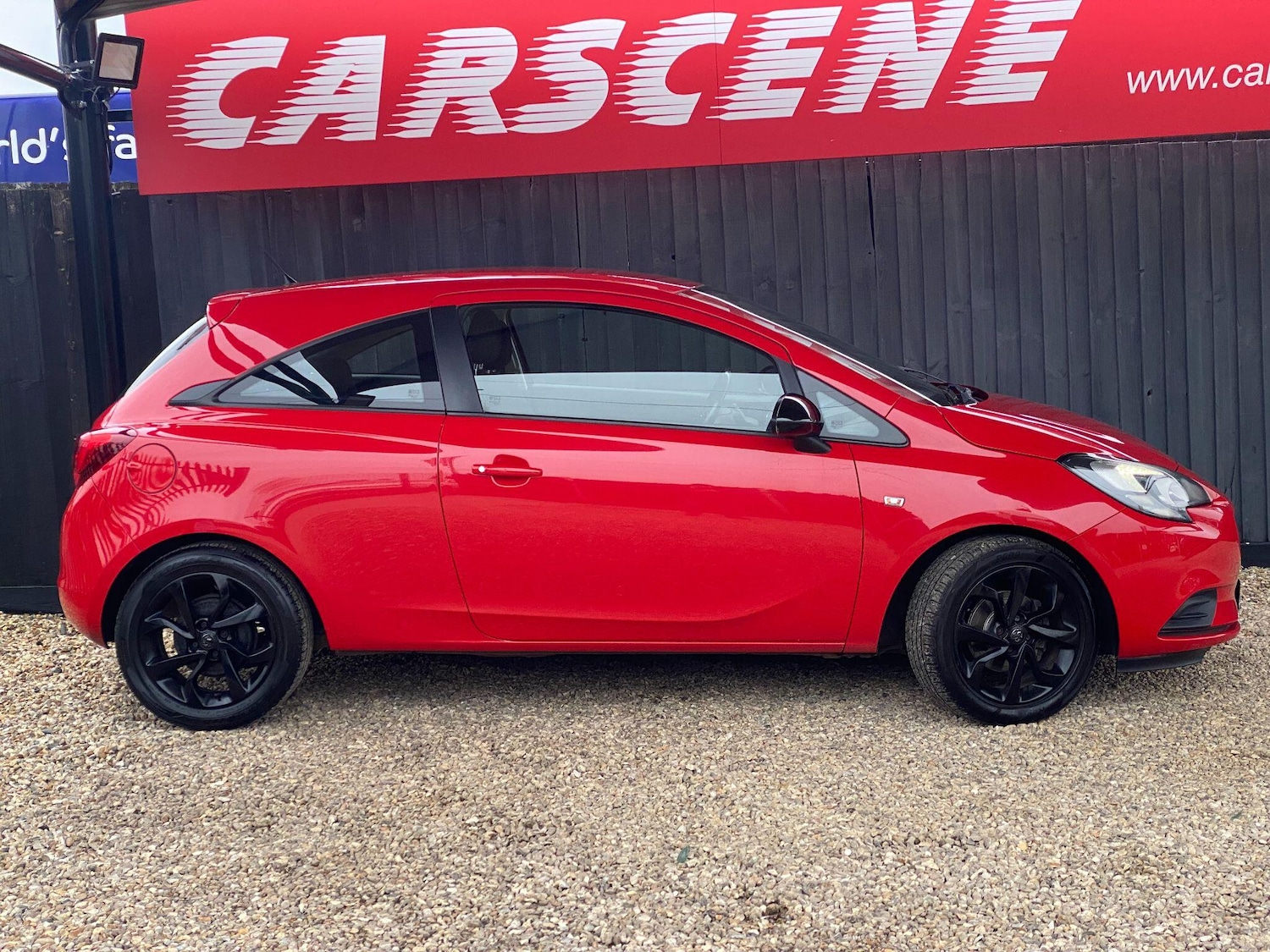 Used Vauxhall Corsa 2015 for sale - 77611577: Photo 2