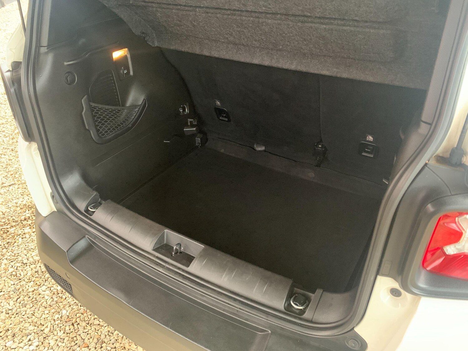 Used Jeep Renegade 2017 for sale - 76270743: Photo 24