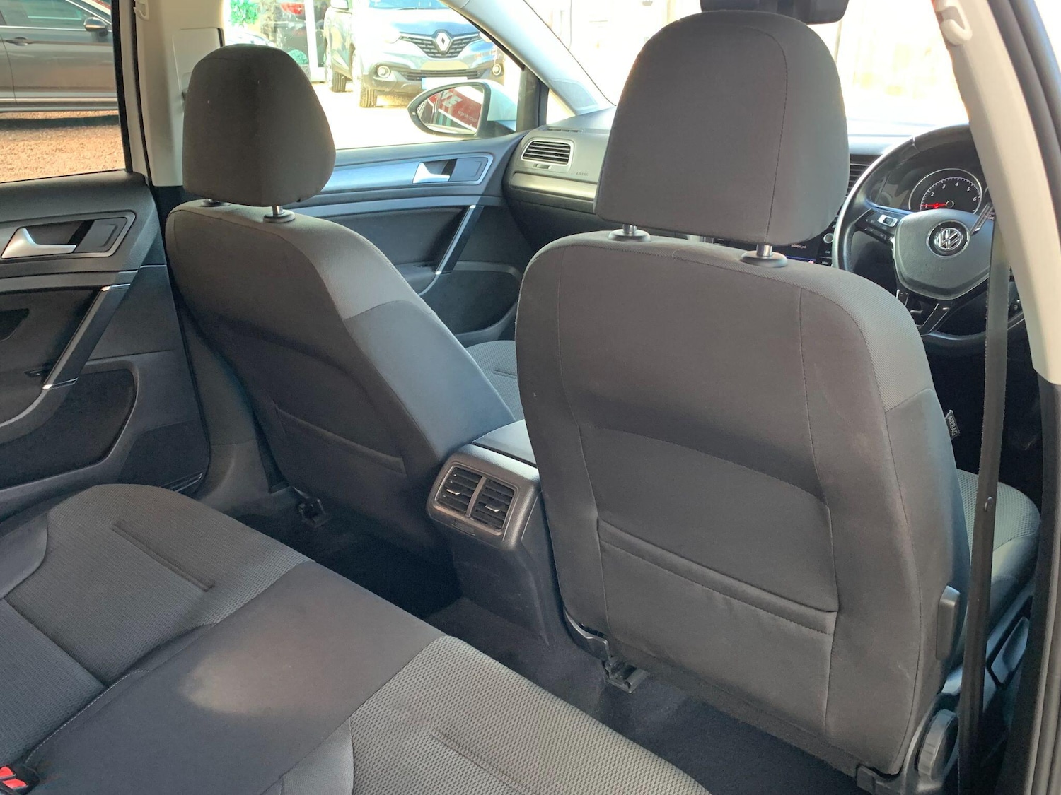 Used Volkswagen Golf 2018 for sale - 75768794: Photo 34