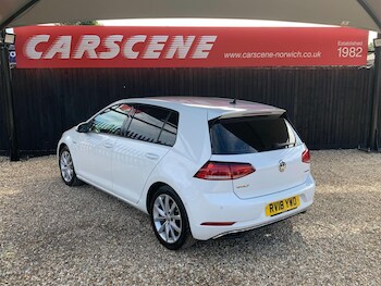 Used Volkswagen Golf 2018 for sale - 75768794: Photo