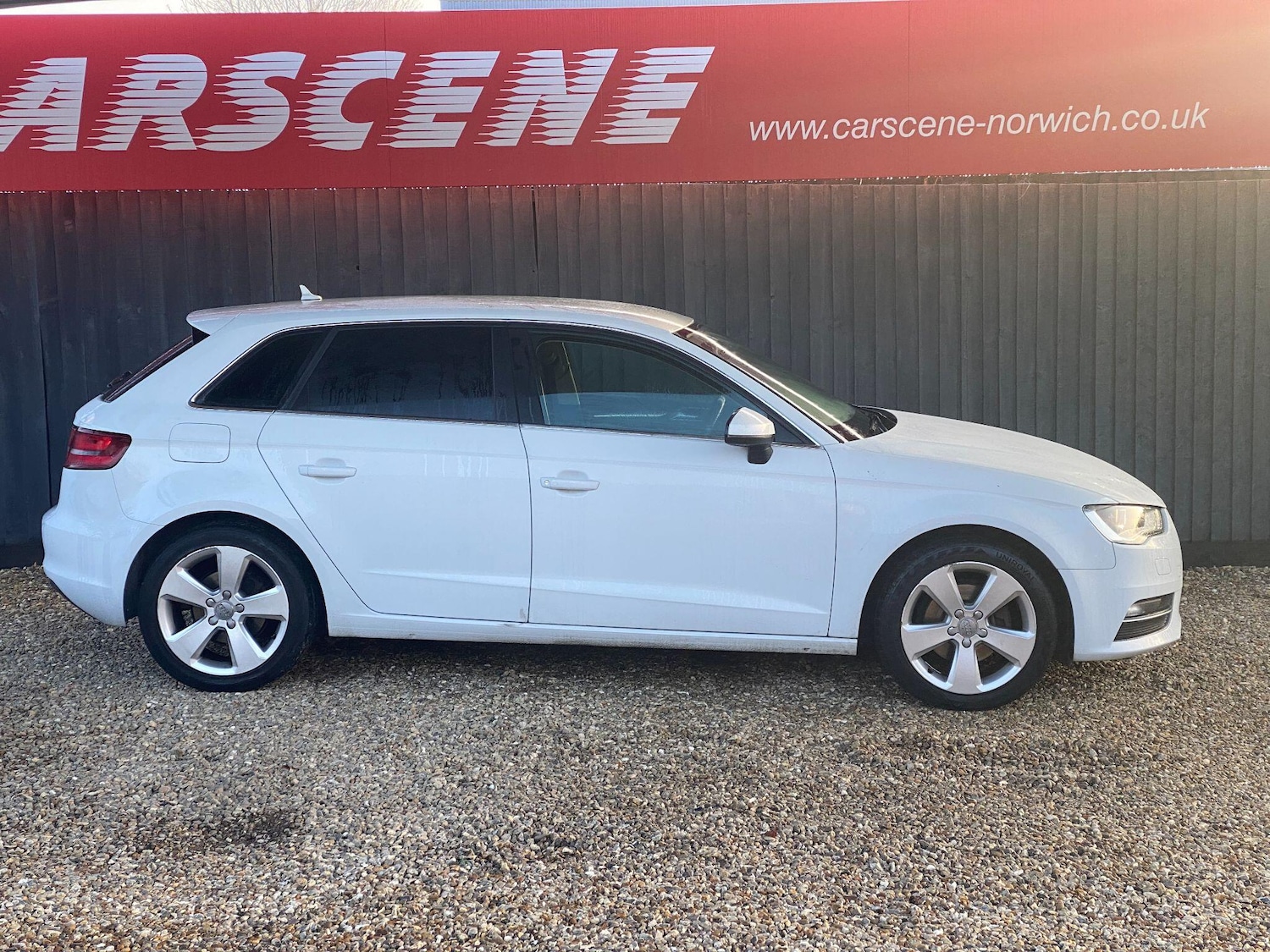 Used Audi A3 2015 for sale - 77016324: Photo 2