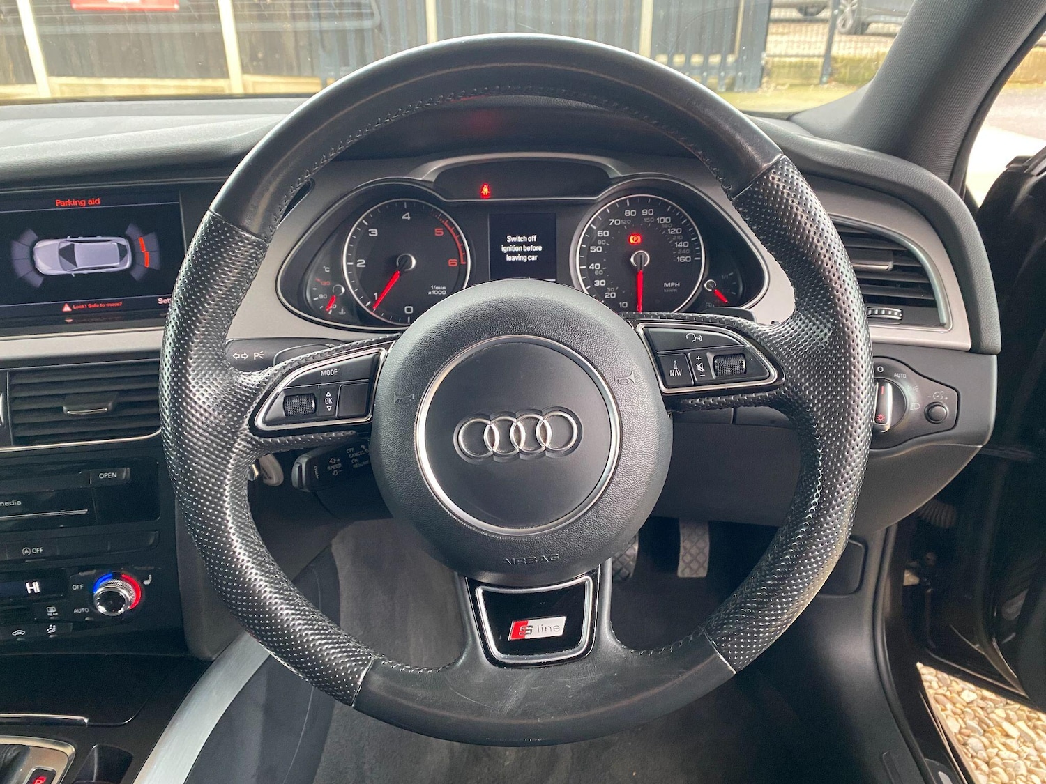 Used Audi A4 Avant 2015 for sale - 76850249: Photo 27