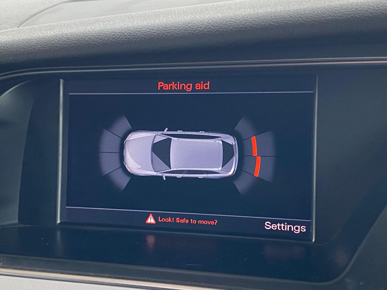 Used Audi A4 Avant 2015 for sale - 76850249: Photo 30