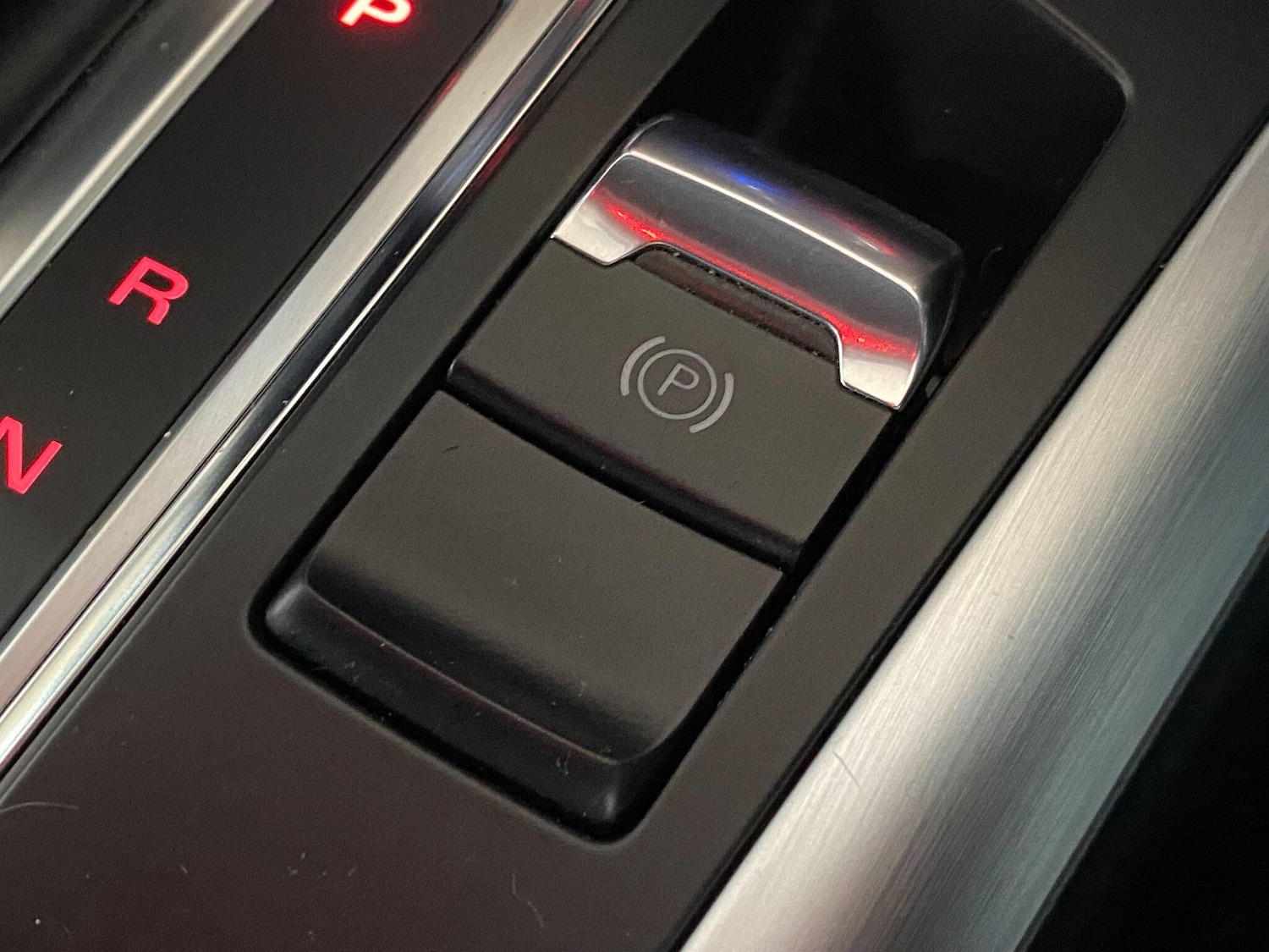 Used Audi A4 Avant 2015 for sale - 76850249: Photo 46