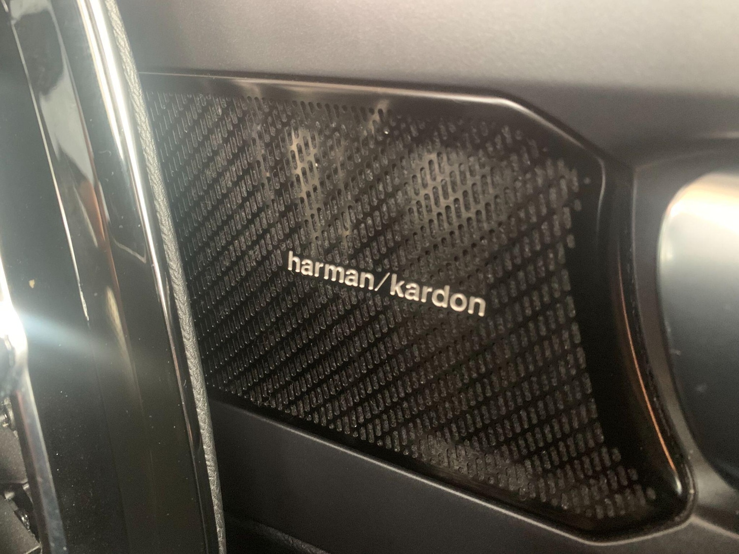 Used Volvo XC40 2019 for sale - 76498856: Photo 23