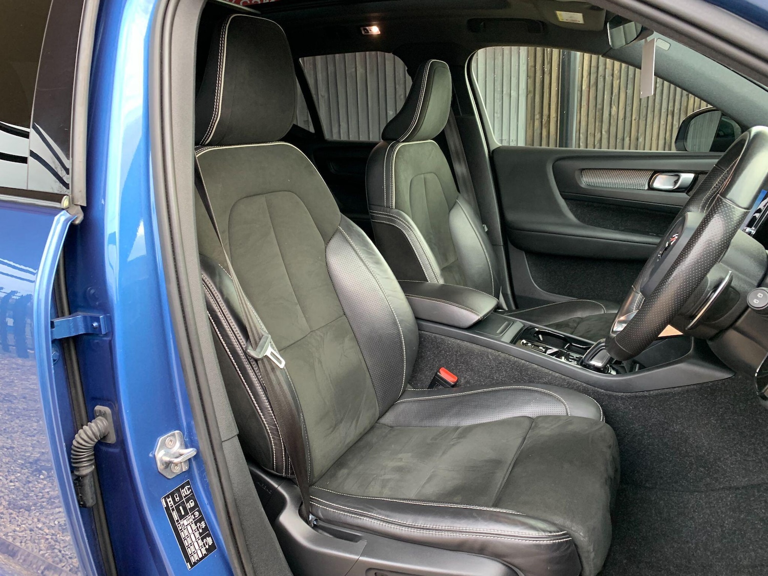 Used Volvo XC40 2019 for sale - 76498856: Photo 25