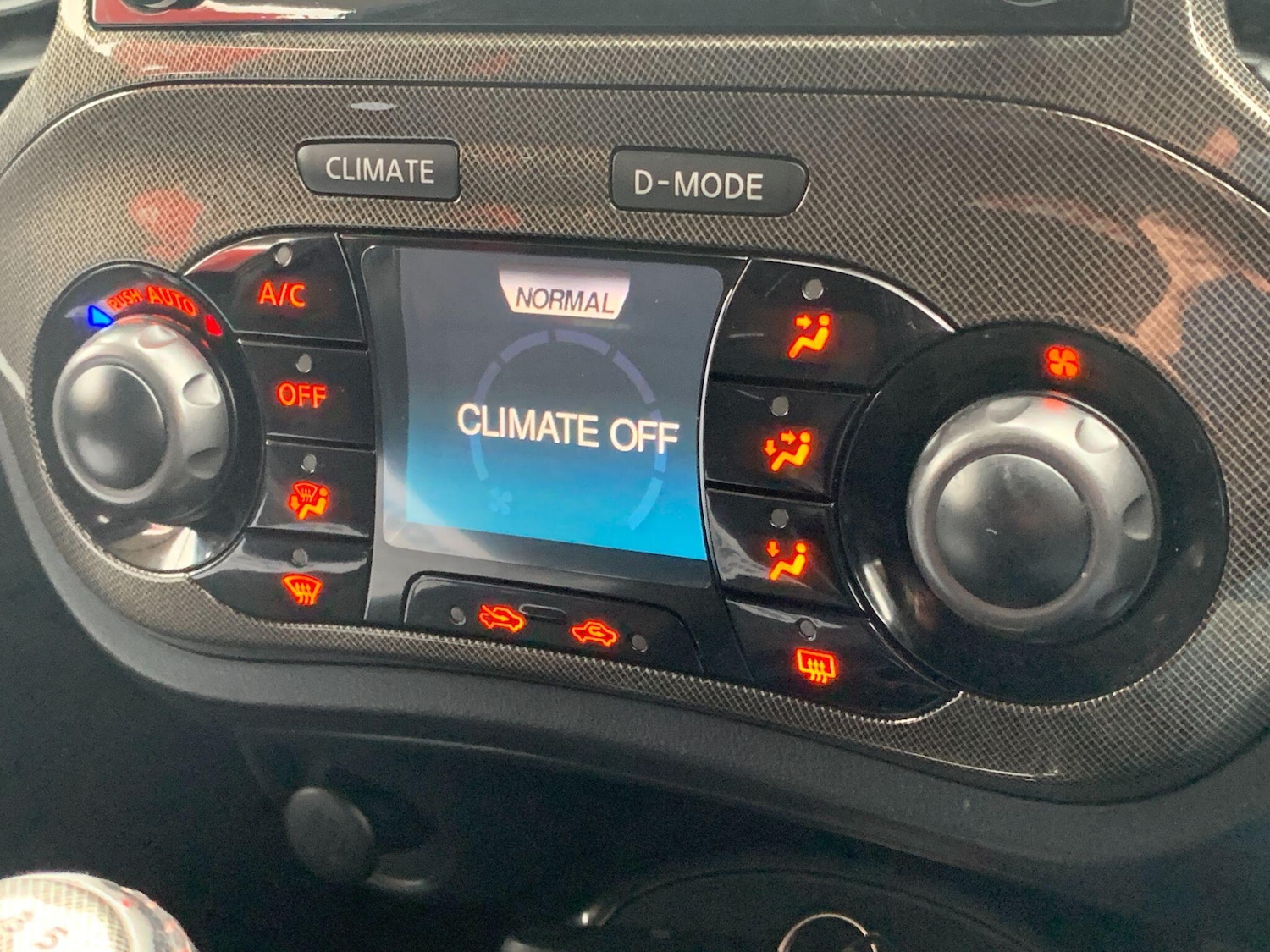 Used Nissan Juke 2017 for sale - 76306534: Photo 35