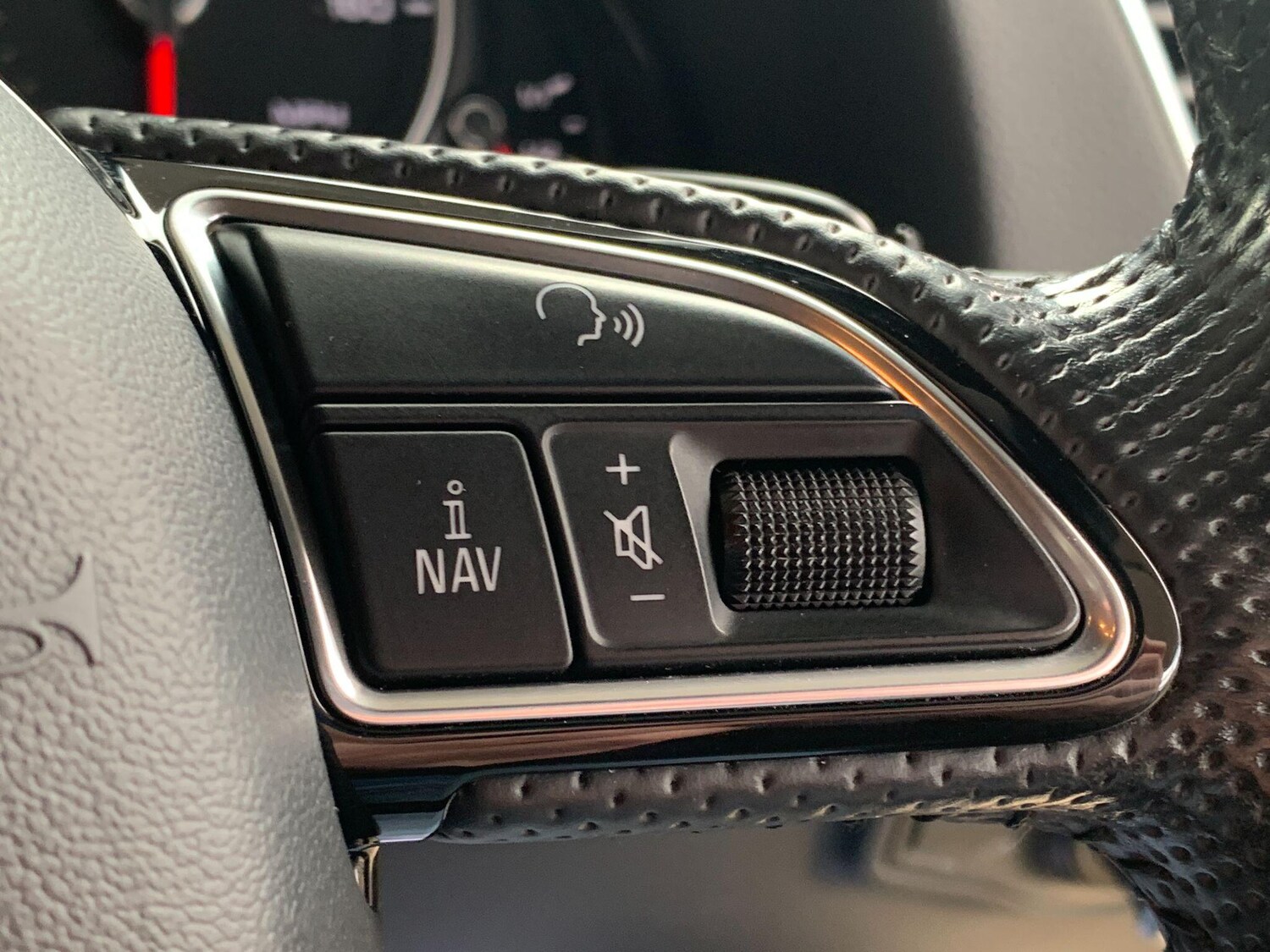 Used Audi Q5 2016 for sale - 76700726: Photo 45