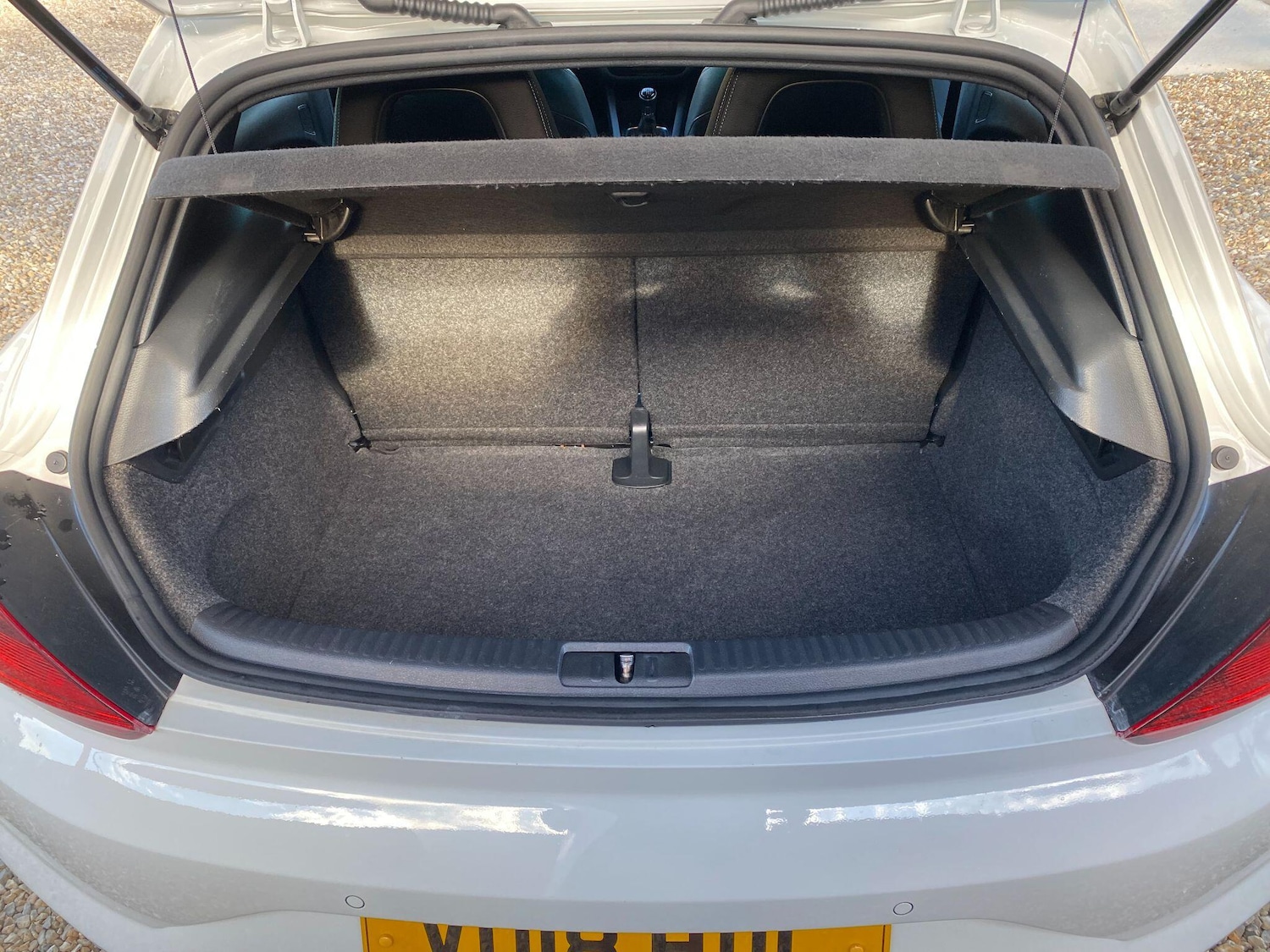 Used Volkswagen Scirocco 2018 for sale - 75657637: Photo 14