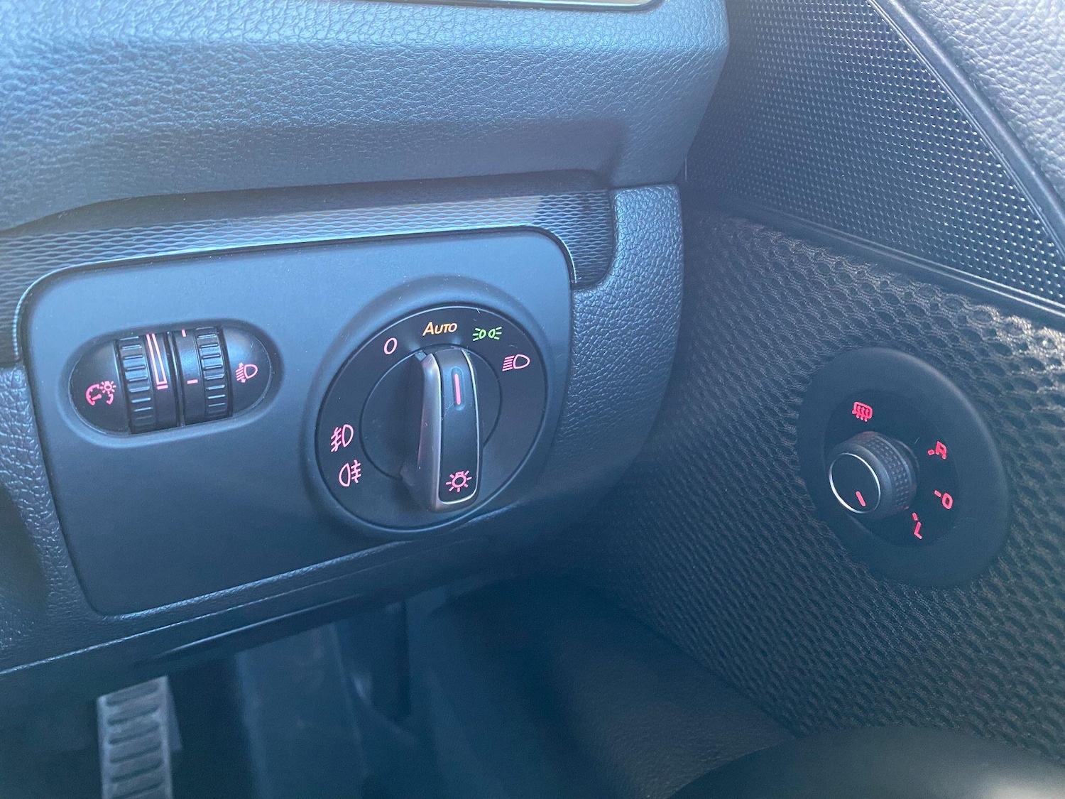 Used Volkswagen Scirocco 2018 for sale - 75657637: Photo 26