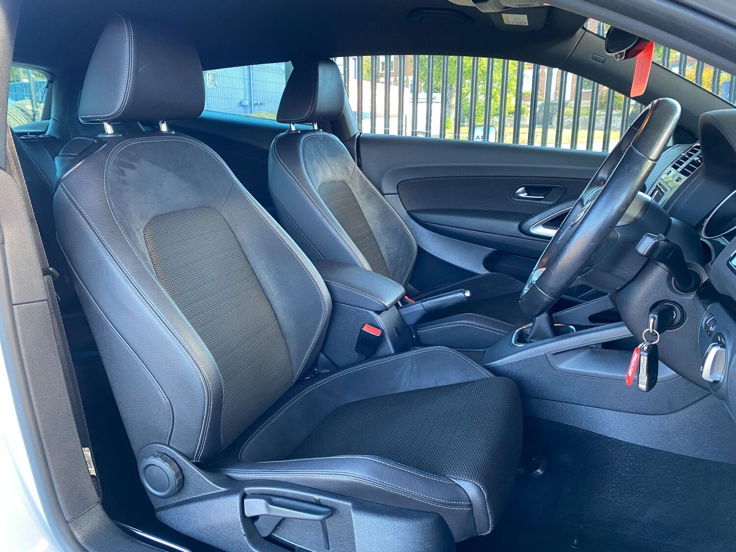 Used Volkswagen Scirocco 2018 for sale - 75657637: Photo 27