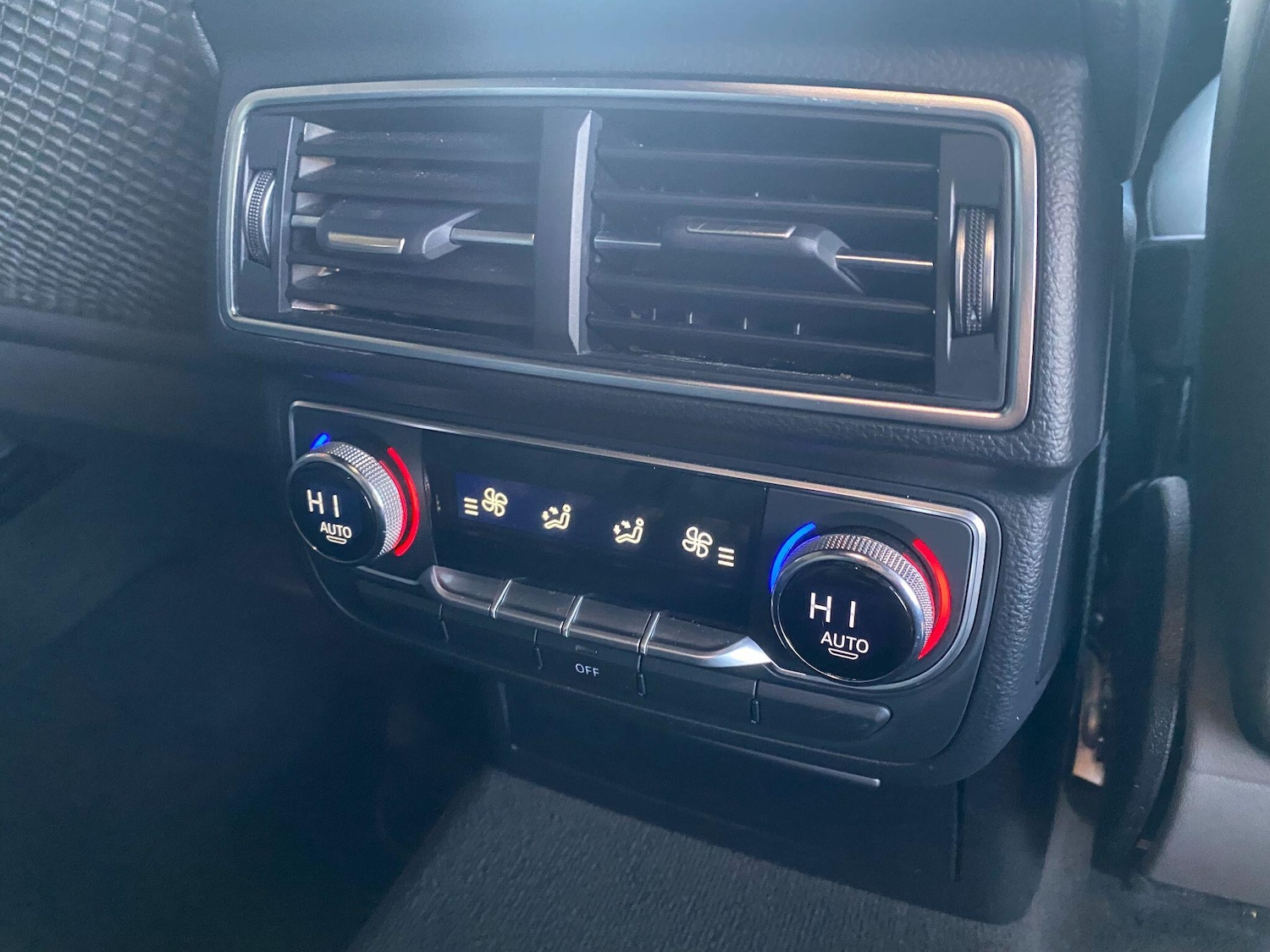 Used Audi Q7 2015 for sale - 77131335: Photo 32