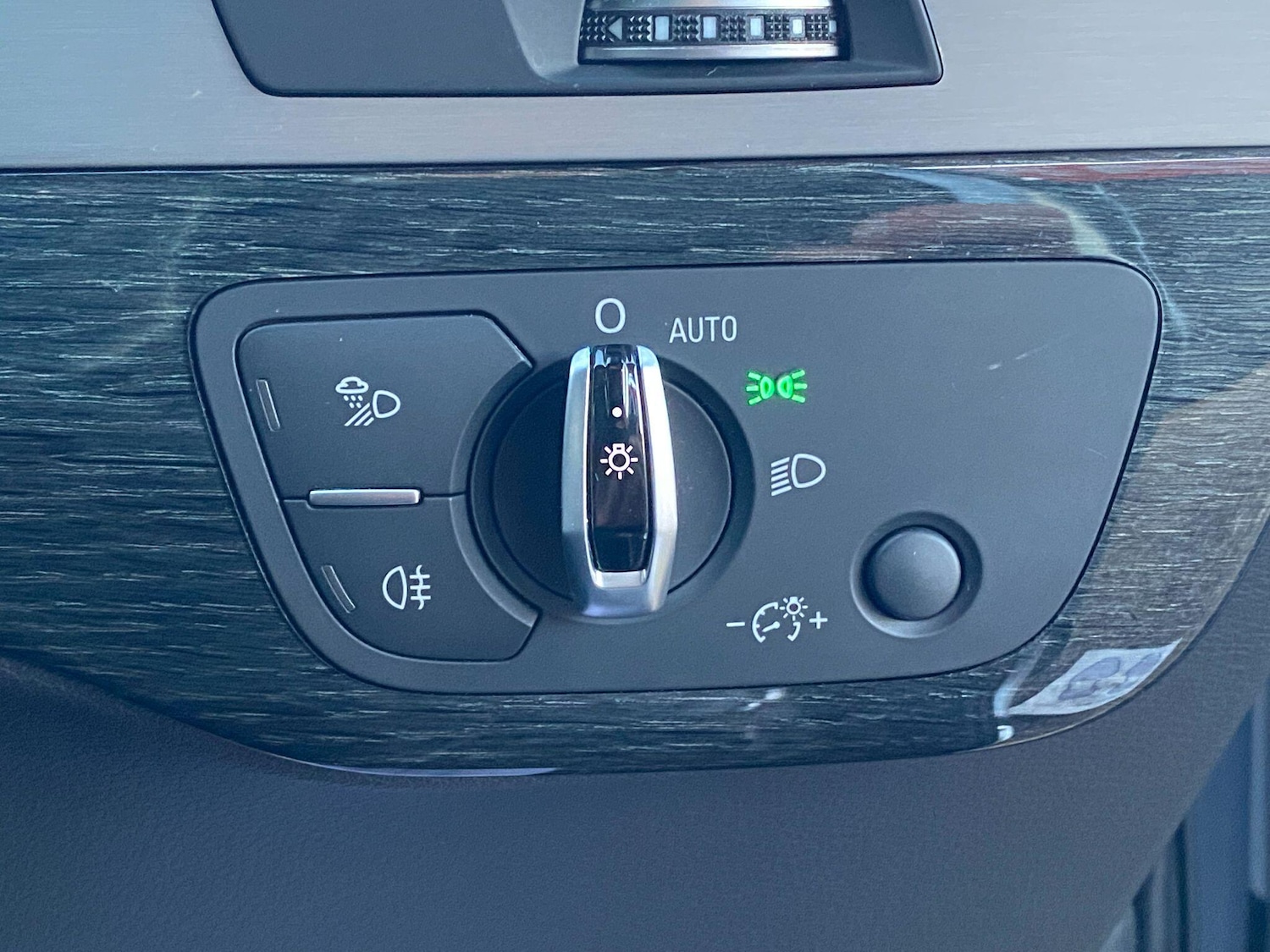 Used Audi Q7 2015 for sale - 77131335: Photo 35