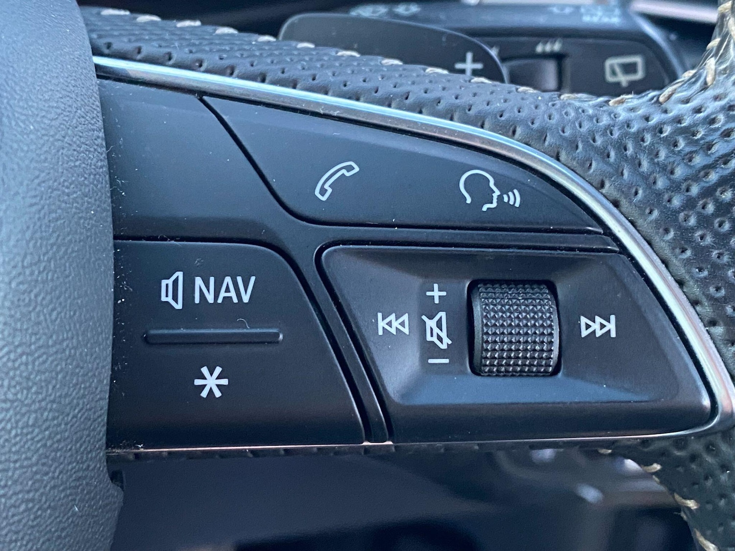 Used Audi Q7 2015 for sale - 77131335: Photo 41