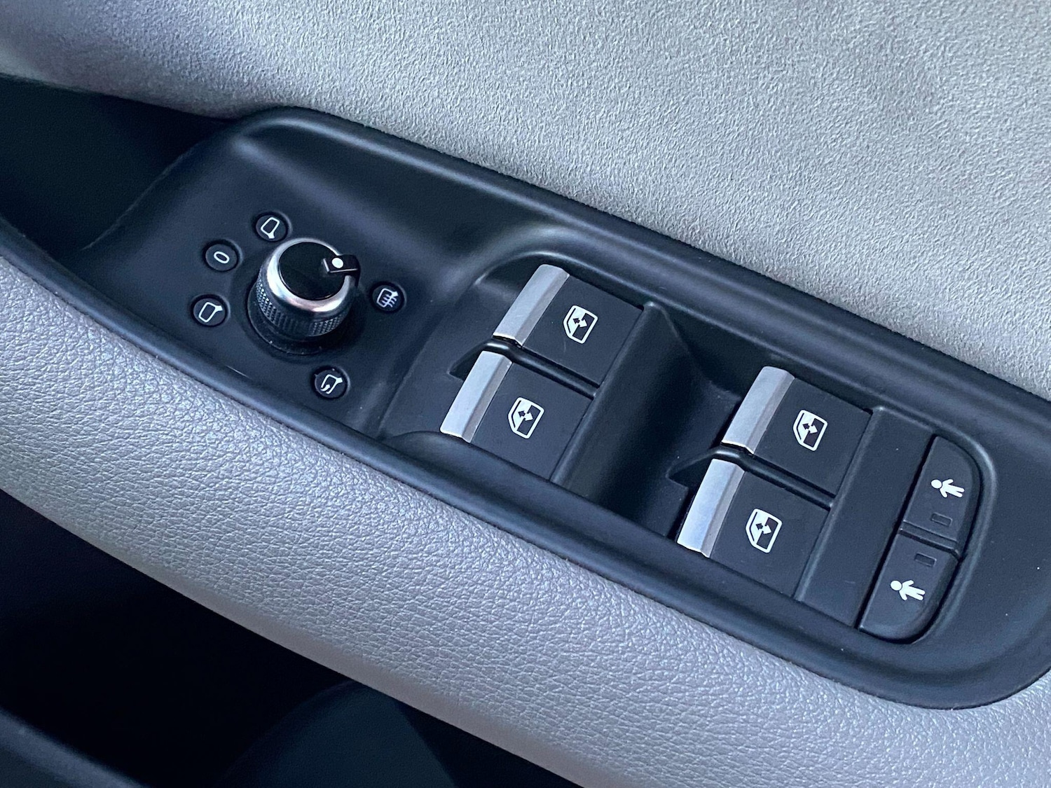 Used Audi Q7 2015 for sale - 77131335: Photo 42